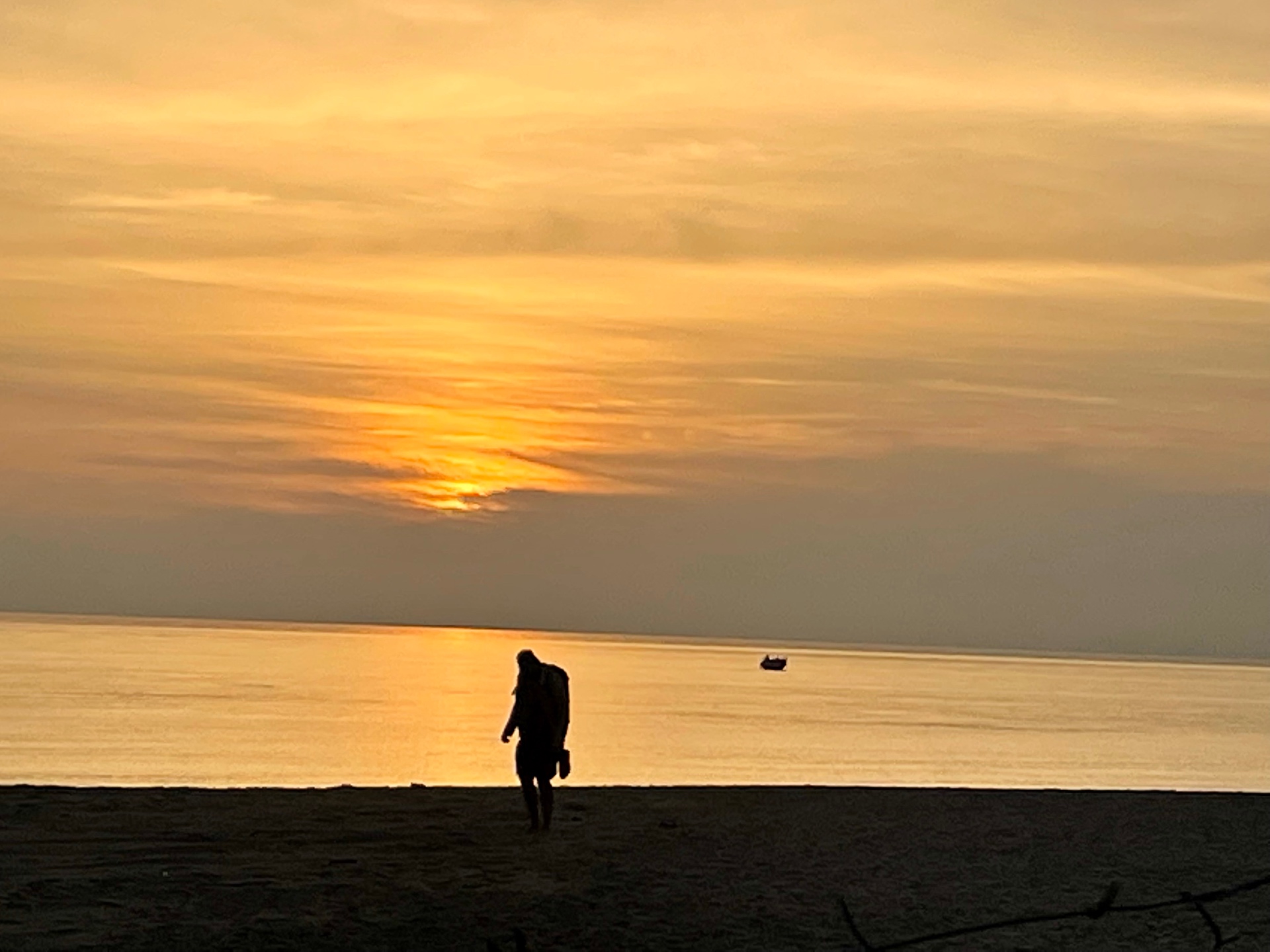 Passeggiata silenziosa al tramonto